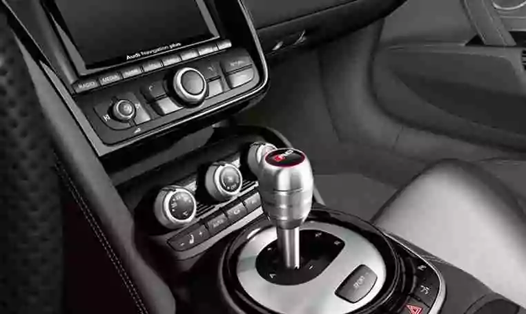 Rent A Audi R8 Spyder For An Hour In Dubai 