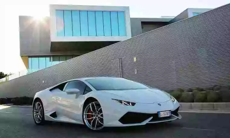 Rent A Lamborghini Huracan Dubai Airport